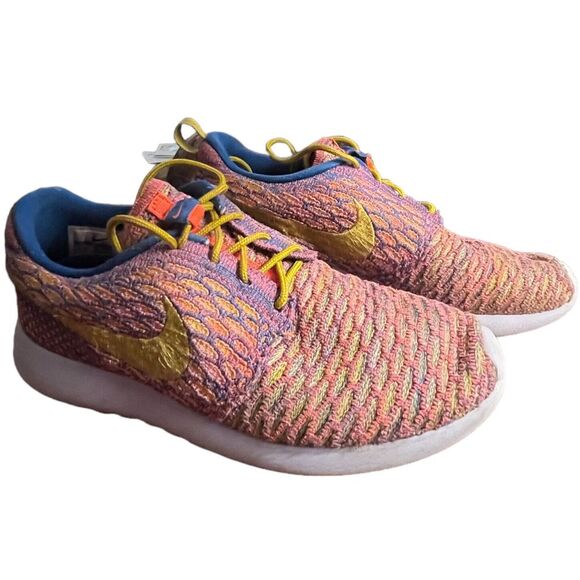 Nike Women's Roshe One Flyknit Red & Orange Athletic Shoes -‎ Size 6.5 - Picture 1 of 7